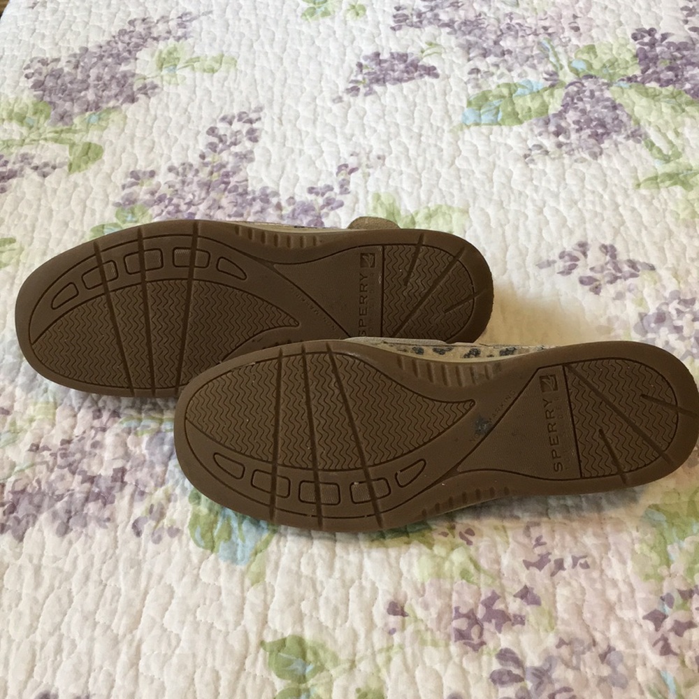Leopard Sperry’s - Picture 2 of 4